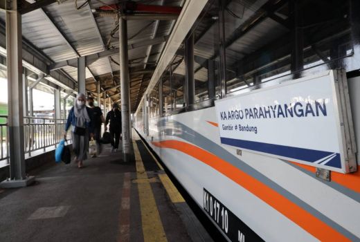 Momen Libur Panjang, Daop 2 Bandung Catat Kenaikan Pelanggan Kereta Api 45 Persen - GenPI.co