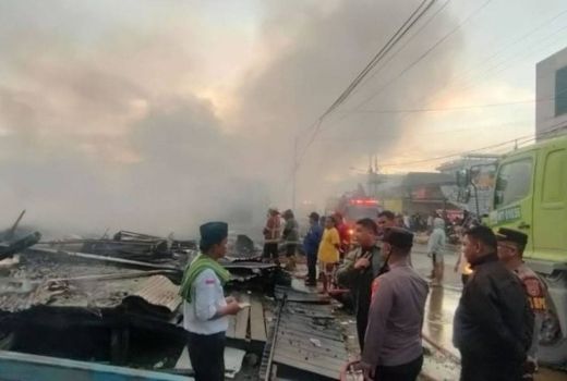 11 Ruko Ludes dan 1 Orang Terluka Akibat Kebakaran di Kalimantan Utara - GenPI.co