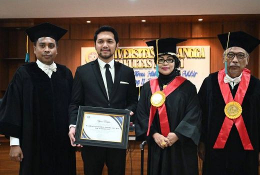 Mengenal Dr Dharma Setiawan Negara, Ahli Hukum Termuda Universitas Airlangga Surabaya - GenPI.co