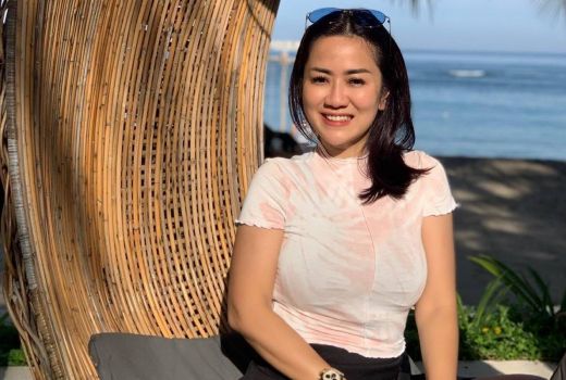 Cerai dari Suami, Tante Ernie Si Pemersatu Bangsa Pendam Luka Sejak Lama - GenPI.co