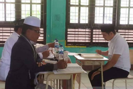 238 Bacaleg Pidie Gagal Tes Baca Al-Quran dalam Tahapan Pemilu 2024 - GenPI.co