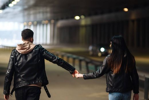 3 Hal yang Dilakukan Pasangan Bahagia Saat Cekcok, Bukan Drama - GenPI.co