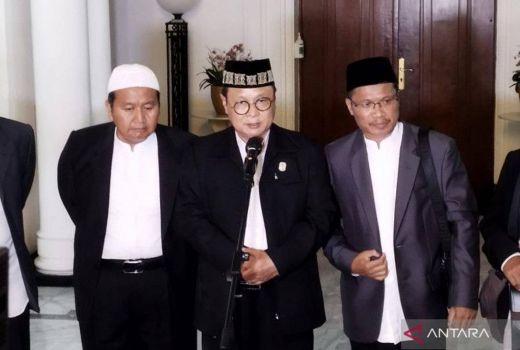 MUI Minta Panji Gumilang Pengasuh Pondok Pesantren Al Zaytun Beri Klarifikasi - GenPI.co