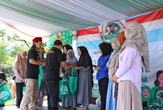 Rayakan HUT KGB Peduli, Kajol Dukung Ganjar Gelar Santunan Anak Yatim - GenPI.co