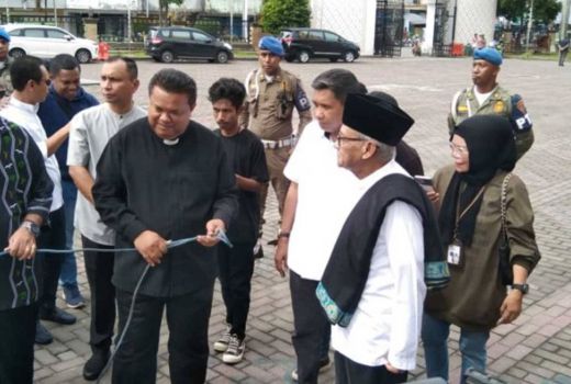 Sinode Gereja Protestan Maluku Serahkan 1 Ekor Sapi ke Masjid di Ambon - GenPI.co