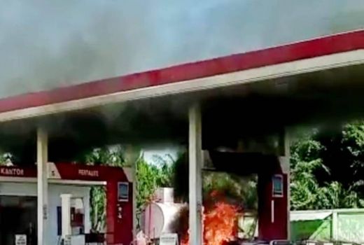 Sebuah SPBU Terbakar di Aceh Diduga Karena Selang Pompa Tertarik Mobil - GenPI.co