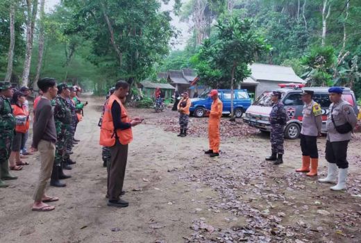 WNA Terseret Ombak di Pantai Jembatan Panjang Malang Ditemukan Selamat - GenPI.co