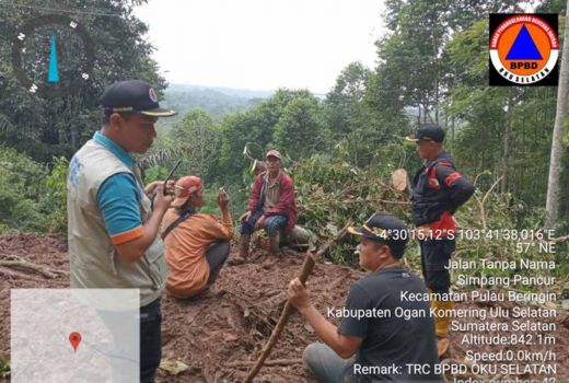 1 Desa Terisolasi Akibat Bencana Tanah Longsor OKU Selatan - GenPI.co