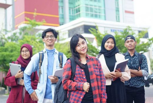 Keuntungan Beasiswa Influencer di UM Surabaya, Bakal Bebas Uang Gedung - GenPI.co