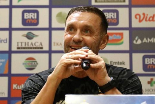 Lawan Arema FC, Pelatih Persija Jakarta Thomas Doll Beber Target Tinggi - GenPI.co