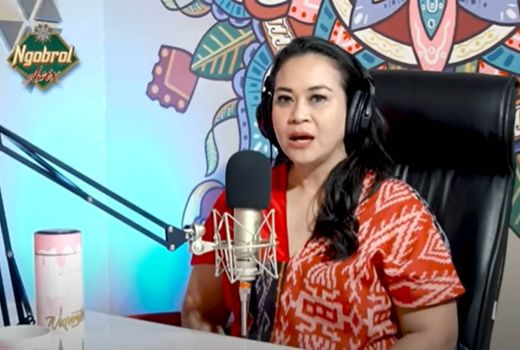 Tips Zoya Amirin untuk Istri Merayu Suami Sebelum Bermain Cinta, Makin Hot - GenPI.co