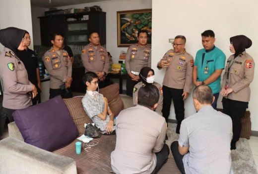 Ya Allah, Berat Badan Sultan Rifat Korban Kabel Optik Turun Drastis - GenPI.co