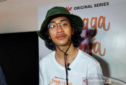 Abidzar Al Ghifari Kecam Video Viral Oklin Fia Makan Es Krim, Sampah! - GenPI.co