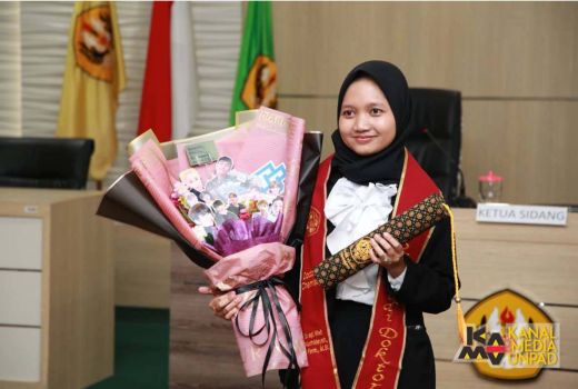 Lulus Program Doktor di Unpad, Wiwit Raih 4 Gelar Akademik di Usia 25 Tahun - GenPI.co