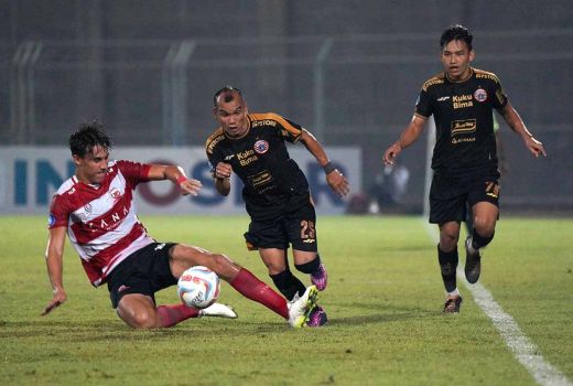 Pelatih Persija Jakarta Thomas Doll Kecewa saat Kalah Lawan Madura United - GenPI.co