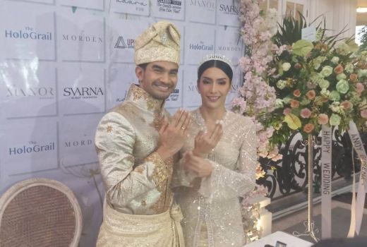 Tyas Mirasih Menikah dengan Tengku Tezi, Maskawin 50 Gram - GenPI.co
