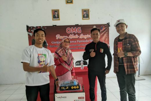 Beri Bantuan Sound System, Orang Muda Ganjar Disambut Baik Pemuda Karangampel - GenPI.co