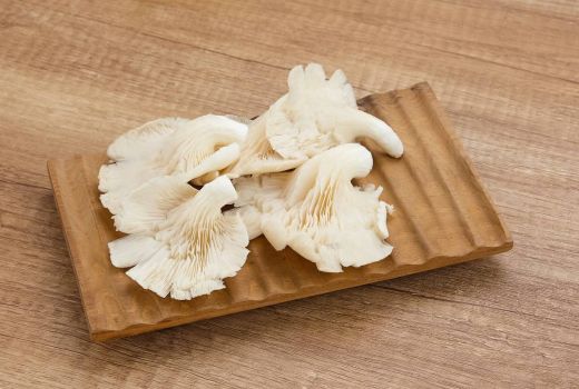 Mengandung Banyak Air, Konsumsi 5 Makanan Ini agar Kamu Tetap Terhidrasi - GenPI.co