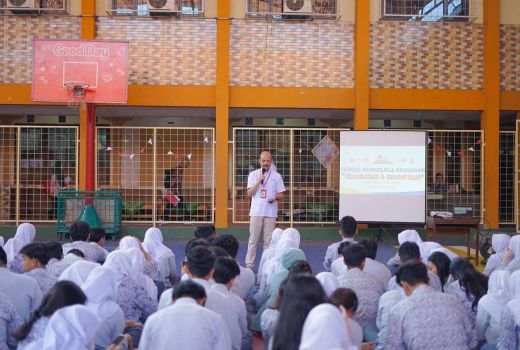 OJK Jabar Ingin Para Pelajar Menjadi Agen Literasi Keuangan - GenPI.co