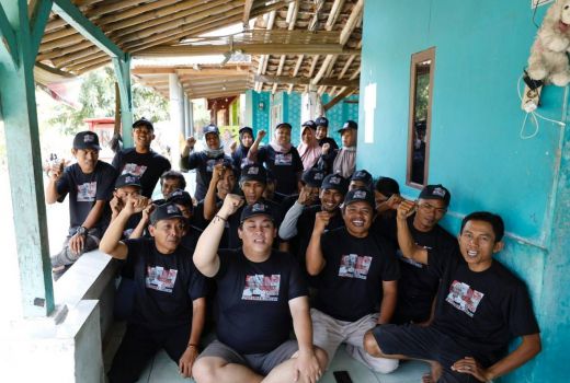 Bentuk Solidaritas, KST Dukung Ganjar Borong Dagangan UMKM - GenPI.co