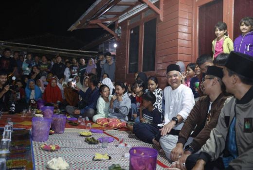 Ganjar Pranowo Menginap di Rumah Warga Desa Menjelang Pilpres 2024 - GenPI.co