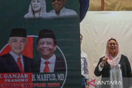 Dukung Ganjar Pranowo, Yenny Wahid Ungkap Kedekatan Mahfud MD dan Gus Dur - GenPI.co