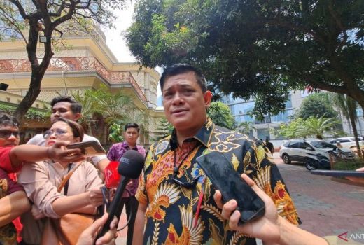 Polda Metro Jaya Sita Sejumlah Barang Bukti dari Rumah Firli Bahuri - GenPI.co