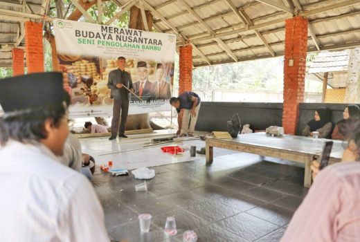 Dukung Produk UMKM di Tangsel, Santri Dukung Ganjar Lestarikan Bambu - GenPI.co
