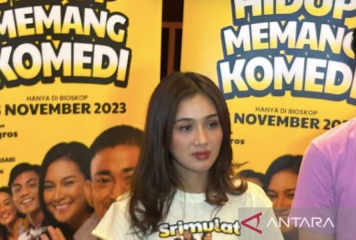 Syuting Film Srimulat, Zulfa Maharani Susah Tahan Tawa - GenPI.co