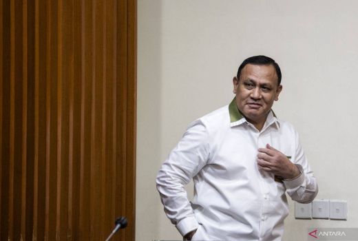 Firli Bahuri Minta Kepastian Hukum soal Dugaan Pemerasan Syahrul Yasin Limpo - GenPI.co