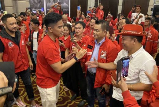 Pandji Pragiwaksono Kasihan Lihat Kaesang Pangarep Jadi Ketua Partai - GenPI.co