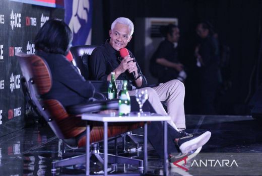Ganjar Pranowo: Pemimpin Kalau Dikritik, Jangan Baperan - GenPI.co