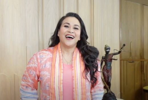 Zoya Amirin Beberkan Titik Kenikmatan Wanita, Bikin Enak Bermain Cinta - GenPI.co