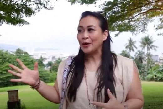 Zoya Amirin Ungkap Manfaat Bermain Cinta bagi Wanita - GenPI.co