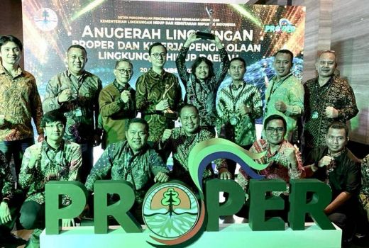 Dihadiri Menteri LHK, Ma'ruf Amin Beri Penghargaan ke AQUA Mambal - GenPI.co