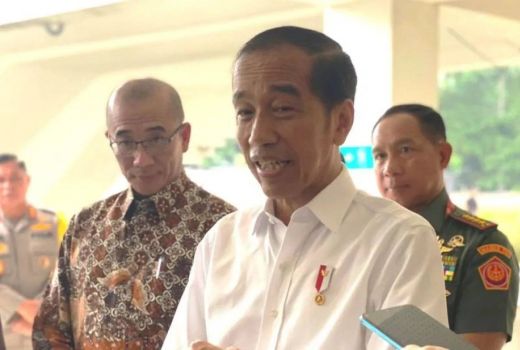Jokowi Sebut Pengganti Firli Bahuri di KPK Masih dalam Proses - GenPI.co