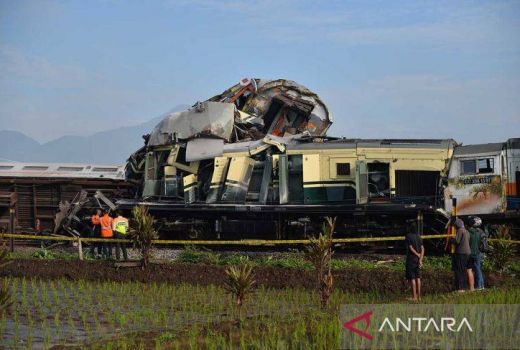 Imbas Kecelakaan Kereta, Daop 6 Rekayasa Operasi KA Memutar Tujuan dan Keberangkatan Bandung, Ini Daftarnya - GenPI.co
