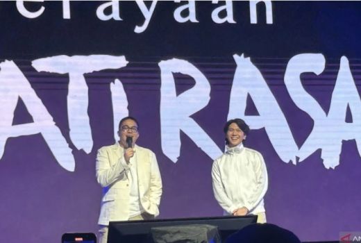 Iqbaal Ramadhan Santai Jadi Produser dan Bintang Film Perayaan Mati Rasa - GenPI.co
