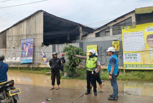 Banjir di Bandung, PLN Amankan Pasokan Listrik demi Keselamatan Warga - GenPI.co