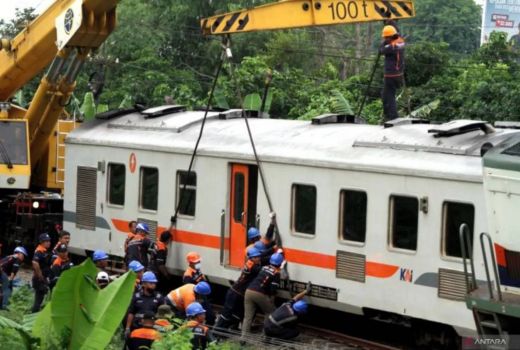 Lokomotif KA Pandalungan yang Anjlok Kelar Dievakusi, Jalur Kereta di Sidoarjo Bisa Dilewati - GenPI.co