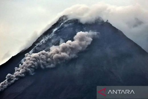 Gunung Merapi Muntahkan Awan Panas 6 Kali Beruntun - GenPI.co