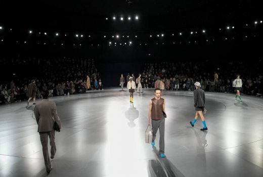 Di Paris Fashion Week, Dior Tampilkan Malam Penuh Bintang dengan Kemegahan Balet - GenPI.co