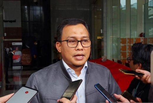 KPK Tindaklanjuti Laporan IPW Terhadap Ganjar Pranowo - GenPI.co