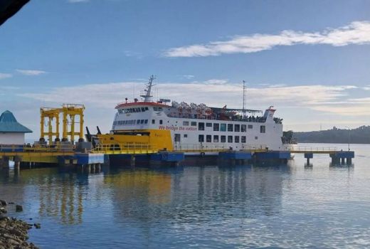 Cuaca Buruk, 3 Rute Penyeberangan di NTT Ditutup Sementara - GenPI.co