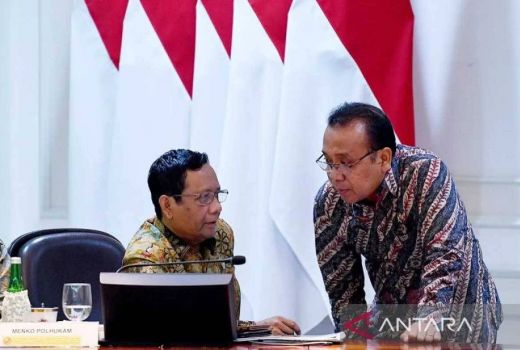 Mensesneg Belum Terima Surat Pengunduran Diri Mahfud MD Sebagai Menko Polhukam - GenPI.co