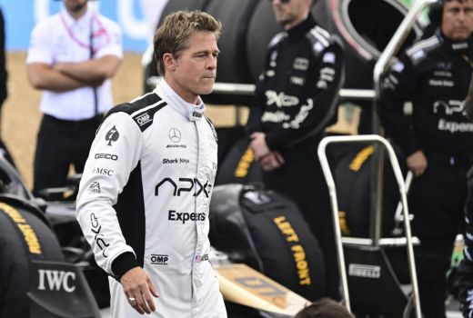 Brad Pitt Syuting untuk Film Formula 1, Para Pembalap Dibuat Kesal - GenPI.co