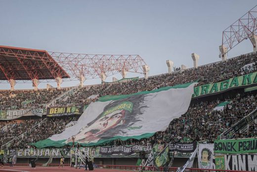 Jamu PSIS Semarang, Paul Munster Ajak Bonek Penuhi Stadion Gelora Bung Tomo - GenPI.co