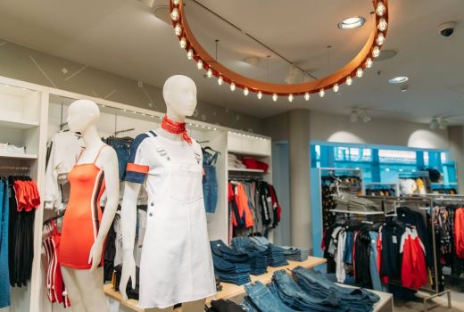 Masyarakat Mengurangi Belanja, Penjualan Retail Turun pada Januari - GenPI.co