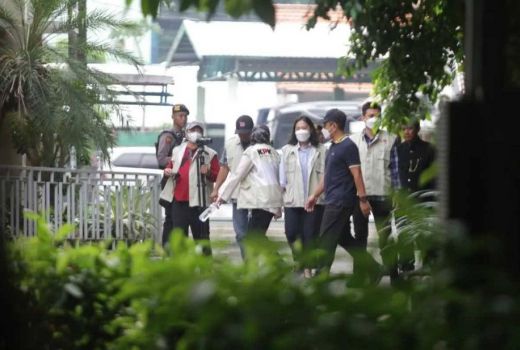 KPK Sita Uang dan 3 Mobil dalam Penggeledahan di Sidoarjo - GenPI.co