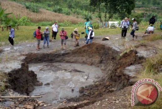 Heboh! Semburan Lumpur Keluar dari Sumur Warga di Bojonegoro, Badan Geologi Beri Penjelasan - GenPI.co